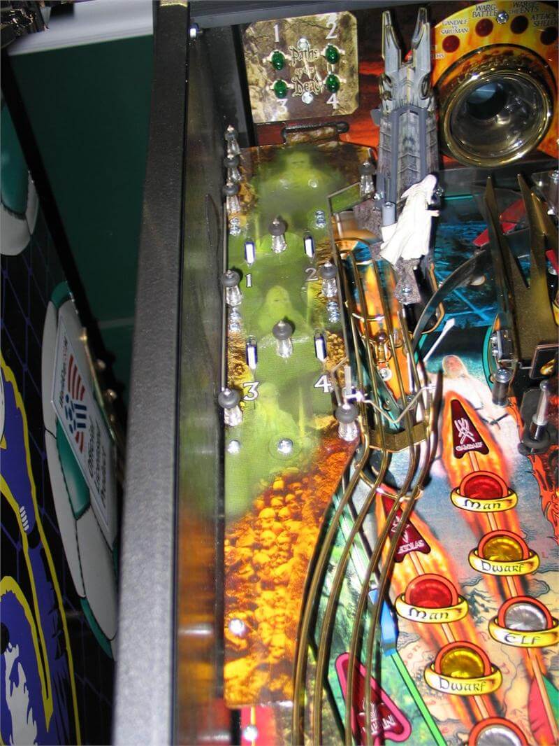 Lord of the Rings Pinball Machine by Stern - Image 6