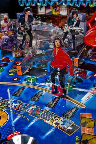 Rolling Stones Pinball Machine by Stern - Image 4