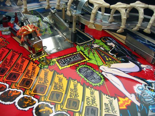 Scared Stiff Pinball Machine by Bally - Image 6